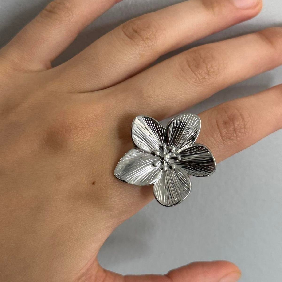 Anillo Flor Acero