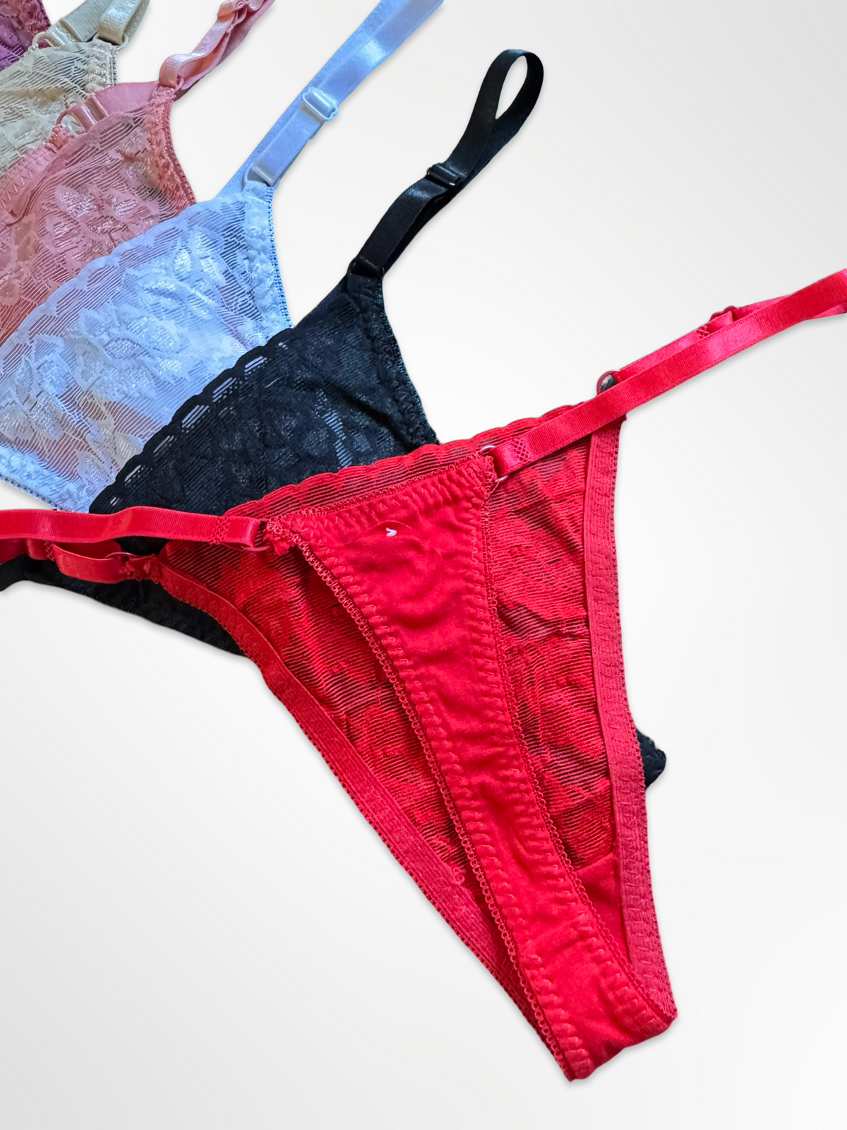 Tanga de Encaje Regulable